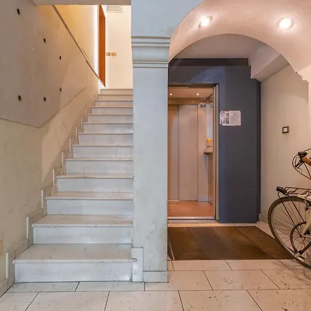 Guesthost - A 2 Min Dal Museo Della Cattedrale San * Ferrara