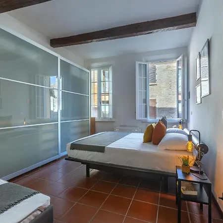 A 2 Min Dal Museo Della Cattedrale San 페라라