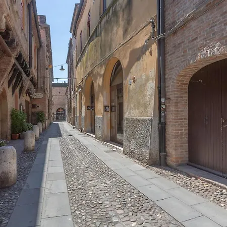 Guesthost - A 2 Min Dal Museo Della Cattedrale San *