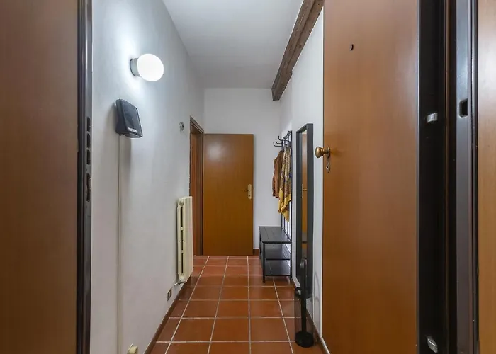 Apartament Guesthost - A 2 Min Dal Museo Della Cattedrale San Ferrara